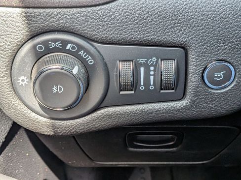 Certified 2022 Jeep Cherokee Trailhawk w/ Sun, Sound & Nav Group image 18