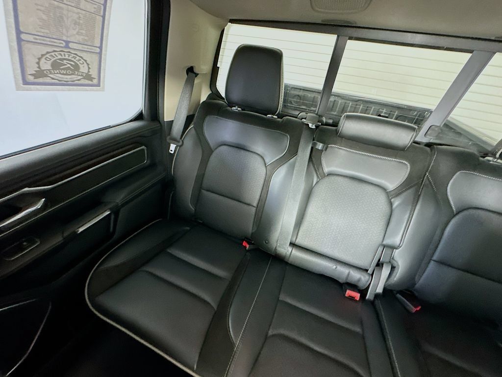Used 2022 RAM 1500 Laramie AWD/4WD image 12