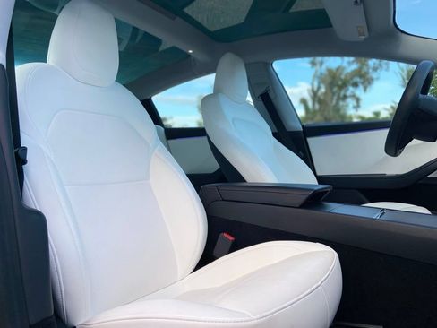 Used 2025 Tesla Model 3 Long Range RWD image 18