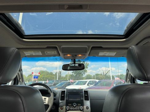Used 2014 Nissan Frontier SV AWD/4WD image 21