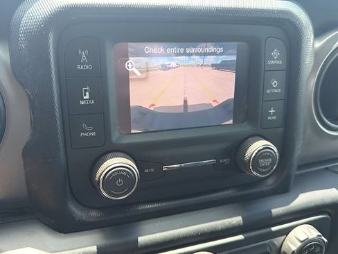 Used 2020 Jeep Gladiator Sport w/ Trailer Tow Package AWD/4WD image 26