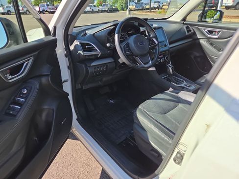 Used 2020 Subaru Forester Limited w/ Popular Package #3 AWD/4WD image 10