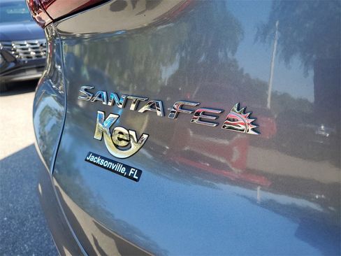 Used 2019 Hyundai Santa Fe Limited image 7