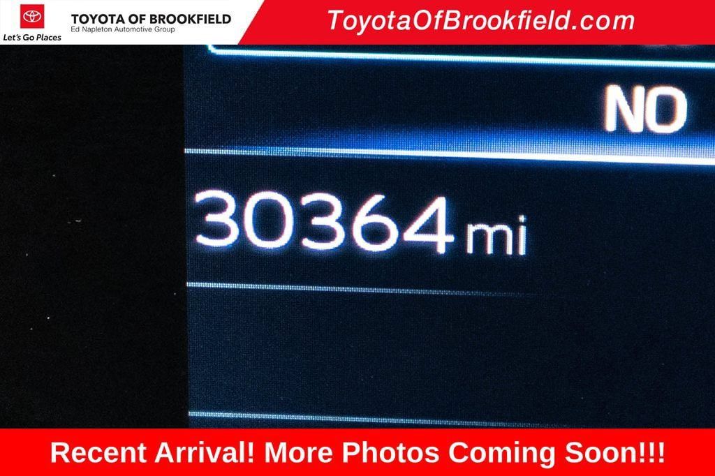 Used 2025 Toyota Prius LE FWD image 15