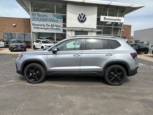 New 2025 Volkswagen Taos SEL AWD/4WD image 2