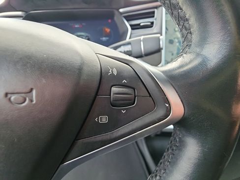 Used 2015 Tesla Model S 85D image 19