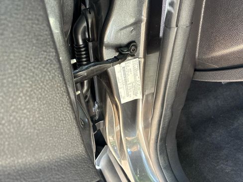 Used 2018 Ford Focus Titanium FWD image 26