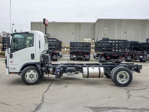 New 2025 Chevrolet Low Cab Forward 5500 XD image 6