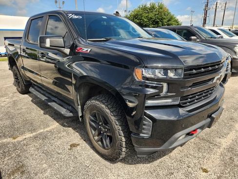 Used 2021 Chevrolet Silverado 1500 LT Trail Boss w/ Convenience Package II AWD/4WD image 1