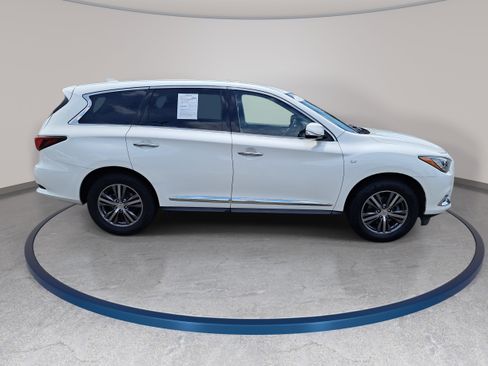 Used 2017 INFINITI QX60 FWD image 4
