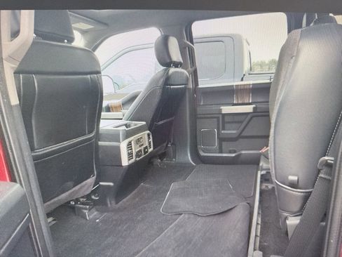 Used 2019 Ford F150 Lariat w/ Equipment Group 502A Luxury image 10