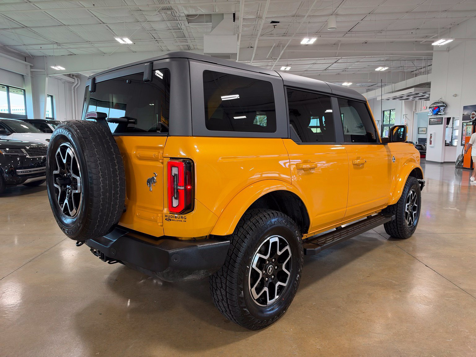 Used 2022 Ford Bronco Outer Banks AWD/4WD image 8