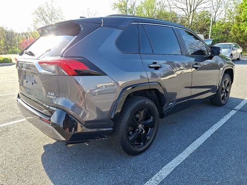 Used 2020 Toyota RAV4 XSE AWD/4WD image 6