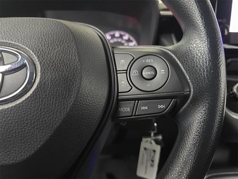 Used 2024 Toyota Corolla LE image 20