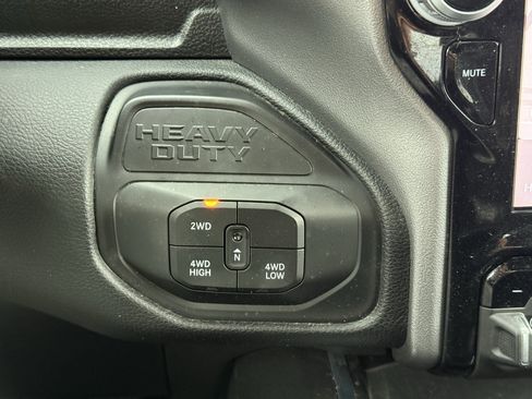 Used 2025 RAM 2500 Laramie image 20