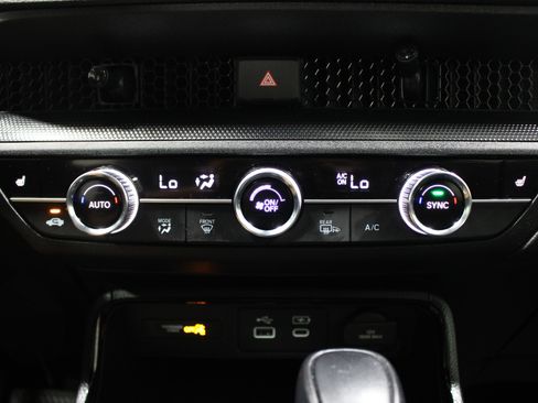 Used 2024 Honda CR-V Sport image 15