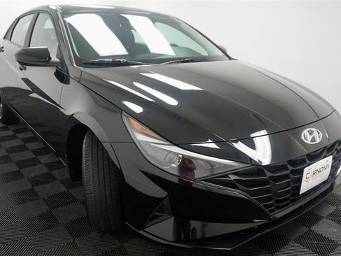 Used 2023 Hyundai Elantra SEL image 10