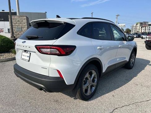 Certified 2025 Ford Escape ST-Line AWD/4WD image 4