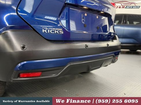 Used 2020 Nissan Kicks SR FWD image 13