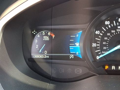 Used 2021 Ford Edge SE image 20