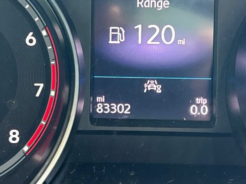 Used 2020 Volkswagen Atlas Cross Sport SE w/ Panoramic Sunroof Package FWD image 27