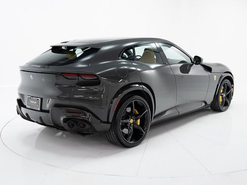 Used 2024 Ferrari Purosangue image 5