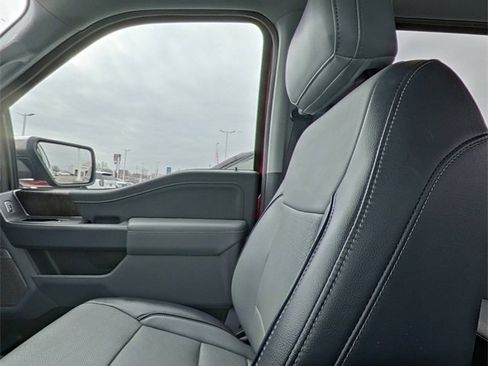 Used 2021 Ford F150 Lariat w/ Max Trailer Tow Package image 26