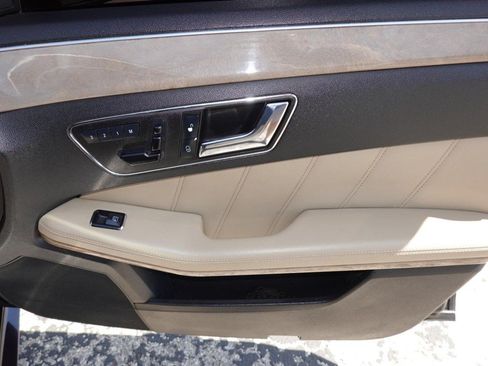Used 2011 Mercedes-Benz E 350 Sedan image 24