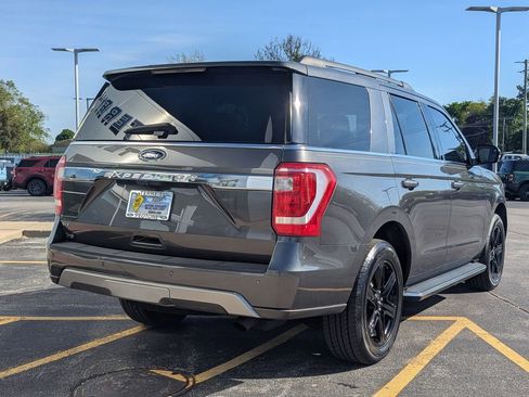 Used 2020 Ford Expedition XLT w/ Equipment Group 202A AWD/4WD image 3