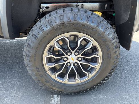 Used 2022 Chevrolet Colorado ZR2 AWD/4WD image 27