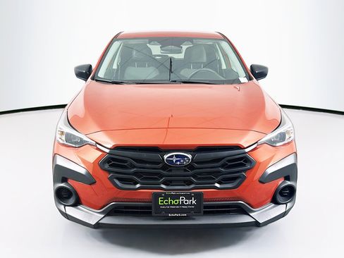 Used 2024 Subaru Crosstrek 2.0i image 2