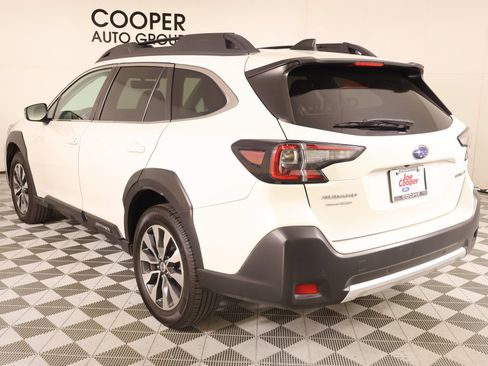 Used 2023 Subaru Outback Limited AWD/4WD image 23
