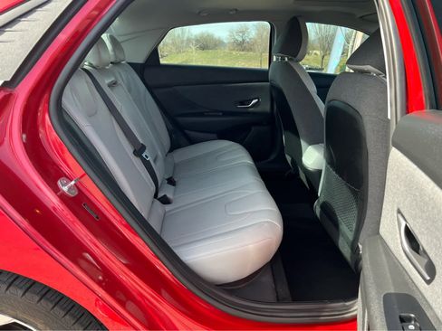 Certified 2023 Hyundai Elantra Limited w/ Cargo Package image 26