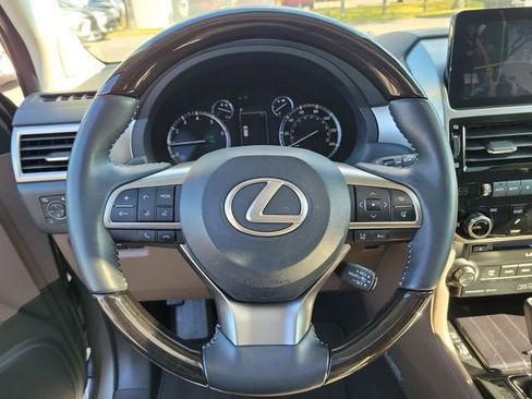 Used 2023 Lexus GX 460 Luxury image 24
