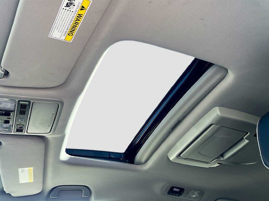 Used 2024 Honda Odyssey Elite image 23