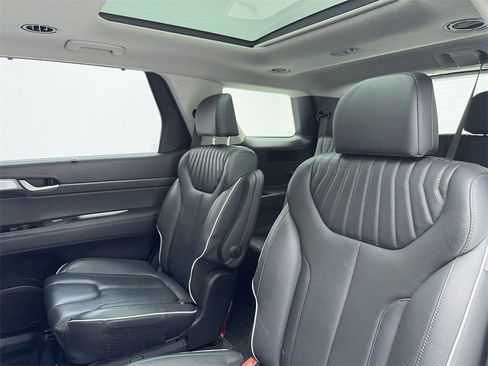 Used 2023 Hyundai Palisade Limited image 43