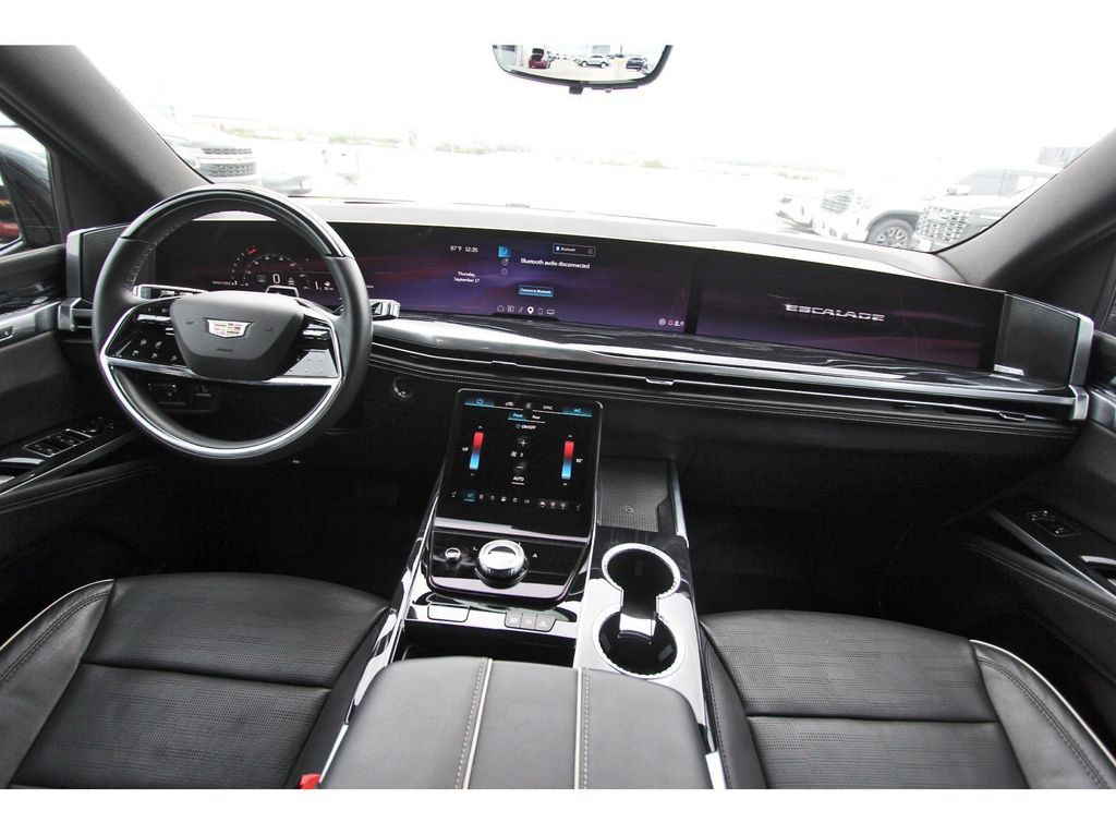 Used 2025 Cadillac Escalade Sport w/ LPO, Floor Liner Package RWD image 9