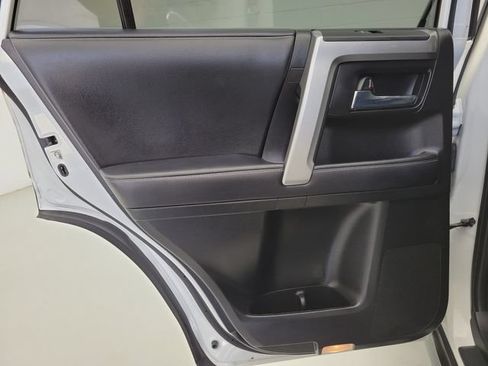 Used 2019 Toyota 4Runner SR5 Premium RWD image 13