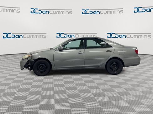 Used 2005 Toyota Camry LE FWD image 5