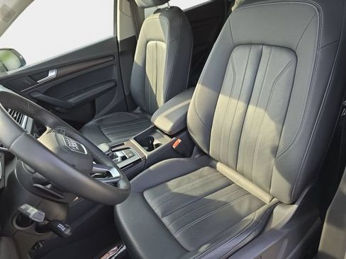 Used 2023 Audi Q5 2.0T Premium Plus w/ Premium Plus Package AWD/4WD image 19