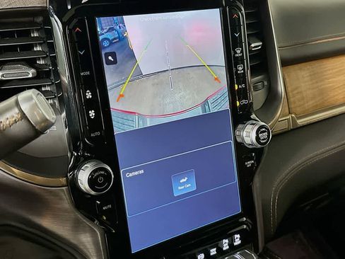 Used 2024 RAM 3500 Limited image 28