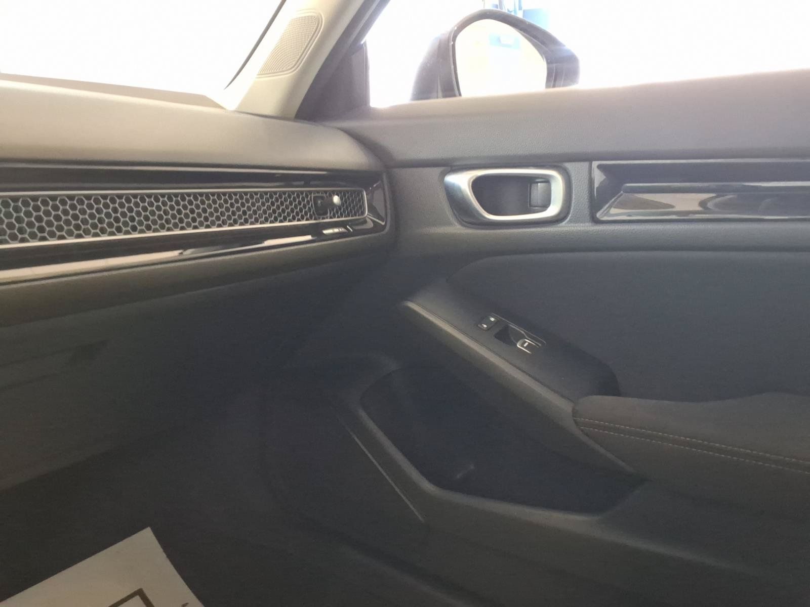 Used 2024 Honda Civic EX image 27