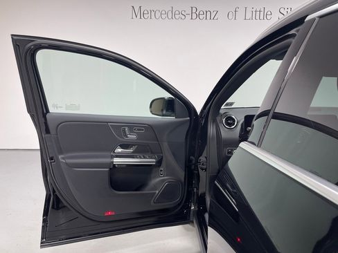 Used 2026 Mercedes-Benz GLA 250 4MATIC image 17