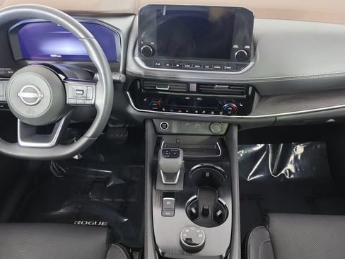 Used 2023 Nissan Rogue Platinum AWD/4WD image 25