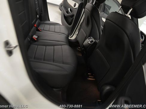 Used 2022 Mercedes-Benz GLC 300 4MATIC image 23