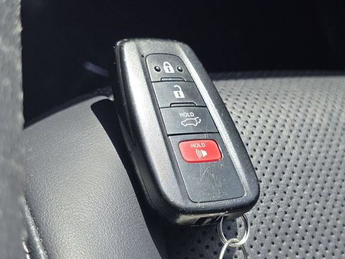 Used 2019 Toyota RAV4 Limited w/ Advanced Technology Package AWD/4WD image 31