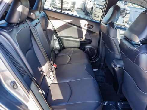Used 2022 Toyota Prius Prime XLE FWD image 19