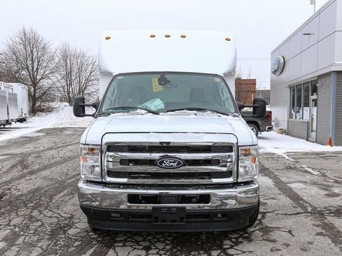 New 2026 Ford E-450 and Econoline 450 Super Duty w/ Interior Upgrade Package image 4