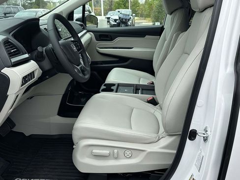 New 2026 Honda Odyssey EX-L image 4