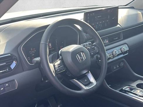 New 2026 Honda Pilot Elite image 3